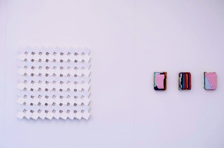 Duo exhibition TZO043